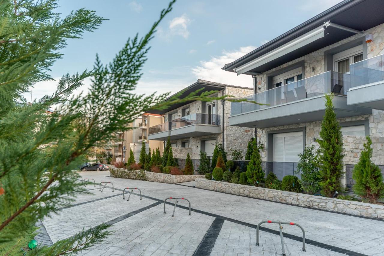 Nika Apartment Hanioti Exterior foto